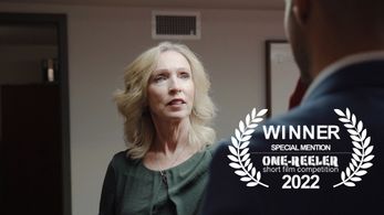 Mrs. Lockwood, 33 Visuals