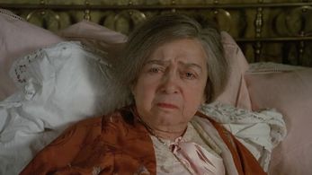 Therese Giehse in Black Moon (1975)