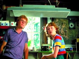 Marnie McPhail and Andrew Sabiston in The Edison Twins (1982)