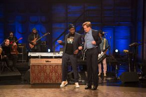 Conan O'Brien, Derrick Hodge, Robert Glasper, Robert Glasper Experiment, Casey Benjamin, and Mark Colenburg in Conan (20