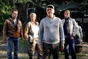 Hansa Czypionka, Marco Girnth, Melanie Marschke, and Elisabeth Baulitz in Leipzig Homicide (2001)