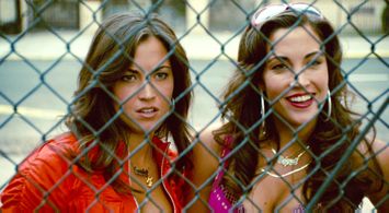 Jessie O'Donohue and Becky O'Donohue in I Now Pronounce You Chuck & Larry (2007)