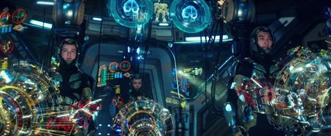 Ivanna Sakhno, Wesley Wong, and Cailee Spaeny in Pacific Rim: Uprising (2018)