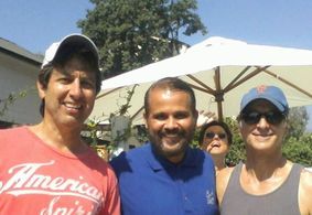 Ray Romano. Me. Jon Manfrellotti. EVERYBODY LOVES RAYMOND!