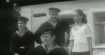 Elguja Burduli, Vladimir Marchenko, and Svetlana Kondratova in Sleduyu svoim kursom (1975)