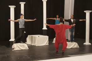 Sutan Amrull, Alexis Mateo, and Manila Luzon in RuPaul's Drag Race (2009)