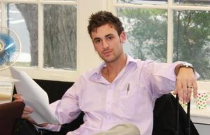 Zack Beyer as Dr.Lawrence Kindman