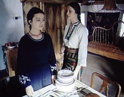 Galina Sulima and Nataliya Sumskaya in Takaya pozdnyaya, takaya tyoplaya osen (1982)