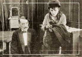Ruth Roland in The Apartment House Mystery (1915)