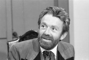 Emiliano Queiroz in Maria, Maria (1978)