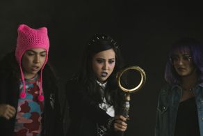 Ariela Barer, Lyrica Okano, and Allegra Acosta in Runaways (2017)