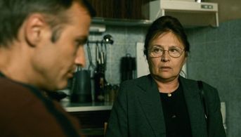 Roman Luknár and Emília Vásáryová in Beauty in Trouble (2006)