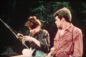 Patricia Pearcy and Don Scardino in Squirm (1976)