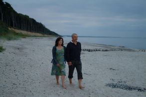 Hansa Czypionka and Hannelore Elsner in The Visible and the Invisible (2007)