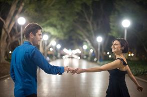 Franck Bossi and Randa Sayed in The Parisian (2015)