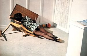 Micheline Luccioni in Elle boit pas, elle fume pas, elle drague pas, mais... elle cause! (1970)