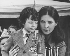 Holly Palance and Harvey Stephens in The Omen (1976)