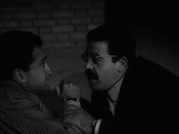 Farokh Ghafari and Mohamad Ali Keshavarz in Night of the Hunchback (1965)