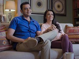 Cyrus Sahukar and Mini Mathur in Mind the Malhotras: Meet The Malhotras (2019)