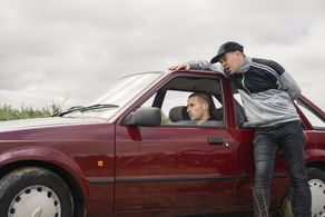 Kissing Candice 2017