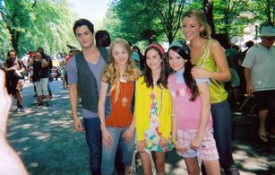 Ellie with Penn Badgley, Blake Lively, Lydia Jordan, and Michaela Annette on Gossip Girl set