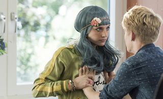 Svenja Jung and Louis Hofmann in The center of my world