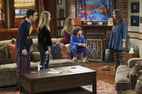 Danielle Fishel, Ben Savage, Rowan Blanchard, Sabrina Carpenter, and August Maturo in Girl Meets World (2014)