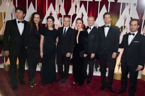 Yaël Abecassis, Sarah Adler, Ulrich Thomsen, Oded Binnun, Mihal Brezis, Pablo Mehler, Hillel Roseman, and Tom Shoval in 