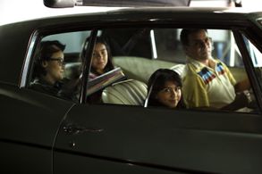 Ricardo Chavira, Madison Taylor Baez, and Hiromi Kamata in Selena: The Series (2020)
