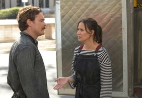 Clayne Crawford and Kristen Gutoskie in Lethal Weapon (2016)