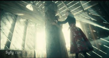 Natalie Krill and Rayisa Kondracki in Wynonna Earp (2016)
