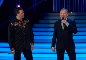 Martin Dejdar and Karel Gott in Tvoje tvár má známý hlas (2016)