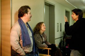 Bill Mechanic, Walter Salles, and Ashley Kramer in Dark Water (2005)