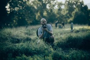 Jody Lee Lipes on the set of I Know This Much Is True