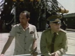 Aleksandr Porokhovshchikov and Igor Vasilev in Return from Orbit (1984)