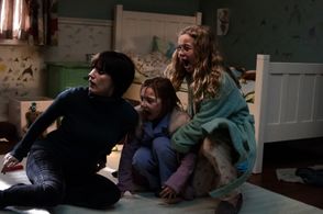 Jessica Chastain, Megan Charpentier, and Isabelle Nélisse in Mama (2013)