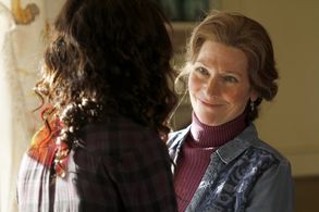 Holly Hayes in Emerald City (2016)