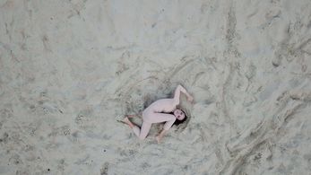 Veronika Bellova in Middle Voices