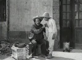 Miguel Inclán and Mario Ramírez in The Young and the Damned (1950)