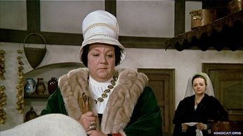 Carola Braunbock and Dana Hlavácová in Three Wishes for Cinderella (1973)