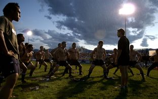 Julie Warner, Penn Badgley, Gary Cole, Sean Faris, Michael J. Pagan, Nathan West, Max Kasch, and Eliot Schwartz in Forev