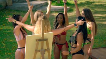 Chloe Veitch, Francesca Farago, Nicole O'Brien, Rhonda Paul, Lydia Clyma, and Madison Wyborny in Too Hot to Handle (2020