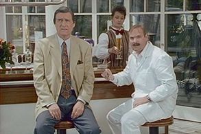 Helmut Fischer in Ein Schloß am Wörthersee (1990)