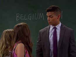 Delon de Metz in Girl Meets World: Girl Meets Gravity (2015)