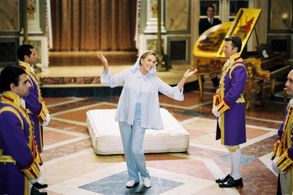 Julie Andrews in The Princess Diaries 2: Royal Engagement (2004)