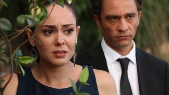 Duygu Yetis and Evren Erler in Seni Kimler Aldi (2017)