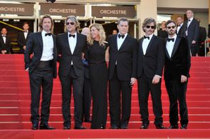 Brad Pitt, Ray Liotta, Andrew Dominik, Dede Gardner, Ben Mendelsohn, and Scoot McNairy at an event for Killing Them Soft