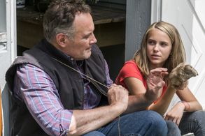 Sean Cullen and Hannah Westerfield in Unintended