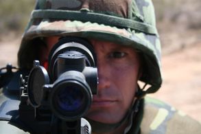 Richard Machowicz in FutureWeapons (2006)