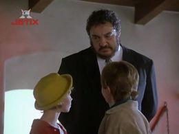 Jake Dinwiddie and Katie Volding in Au Pair (1999)